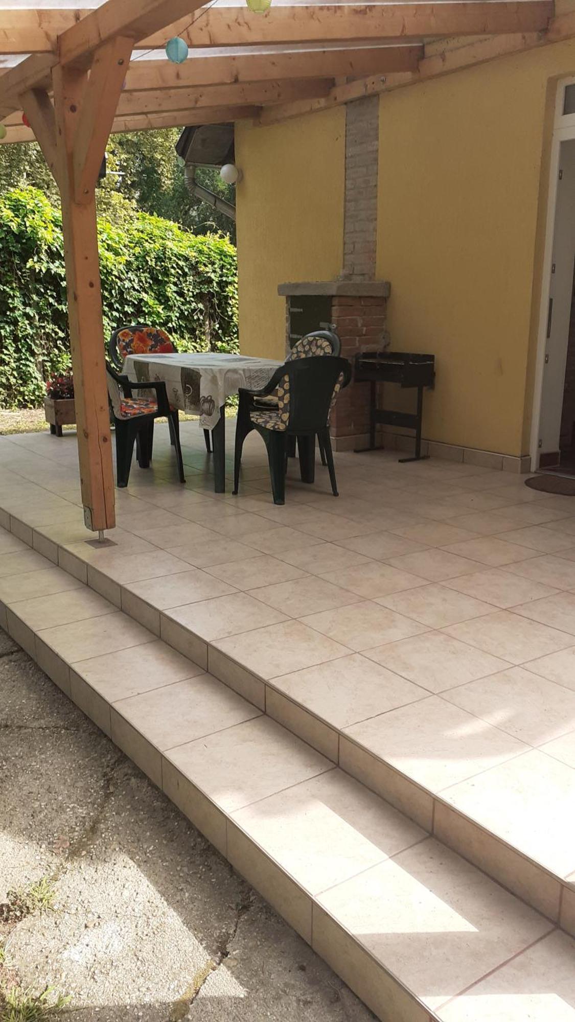 Borostyan Vendeghaz Apartment Tiszaug Ngoại thất bức ảnh